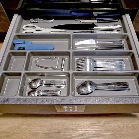 Bank House L 104 - Griwa Rent *