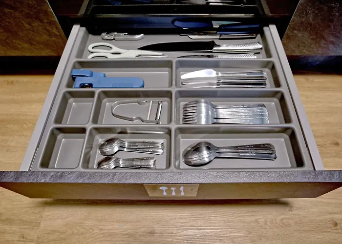 Bank House L 104 - Griwa Rent *